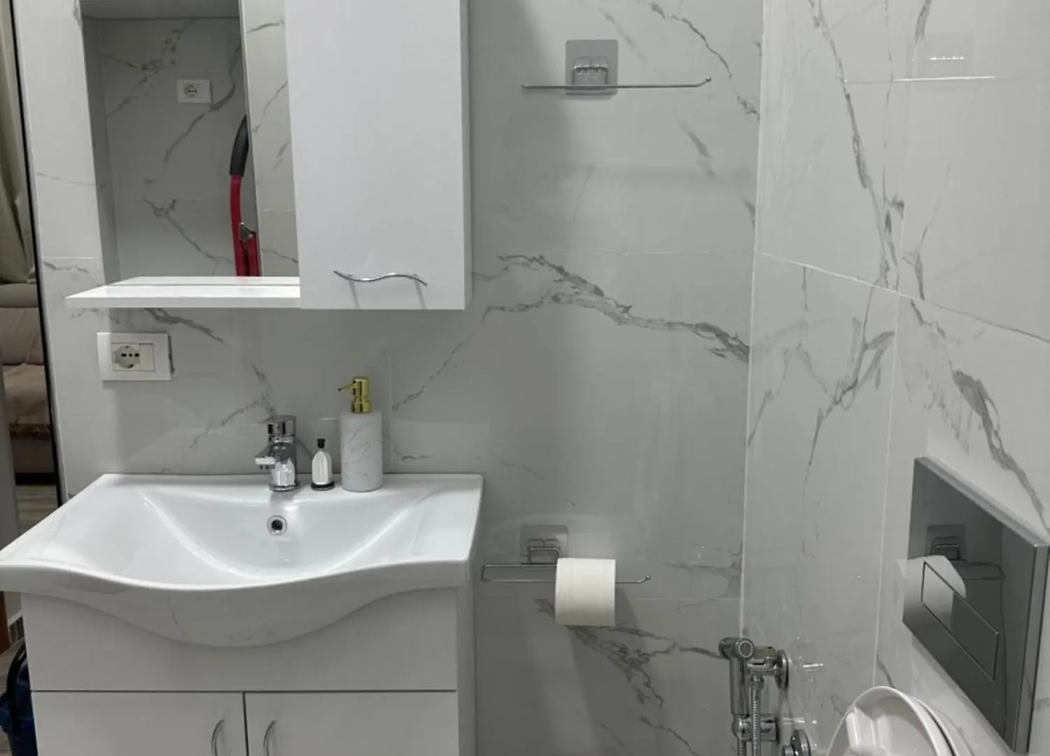 Sister'S Apt Тирана 0*,  Албания