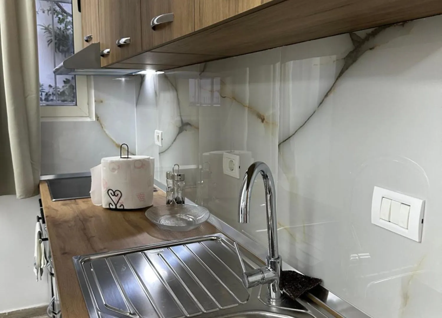 Sister'S Apt Тирана Албания